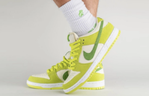 Alternative view of Giày Nike SB Dunk Low Pro 'Sour Apple' DM0807-300