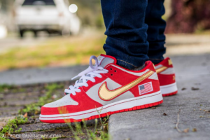 Alternative view of Giày Nike SB Dunk Low 'Nasty Boys' 304292-610