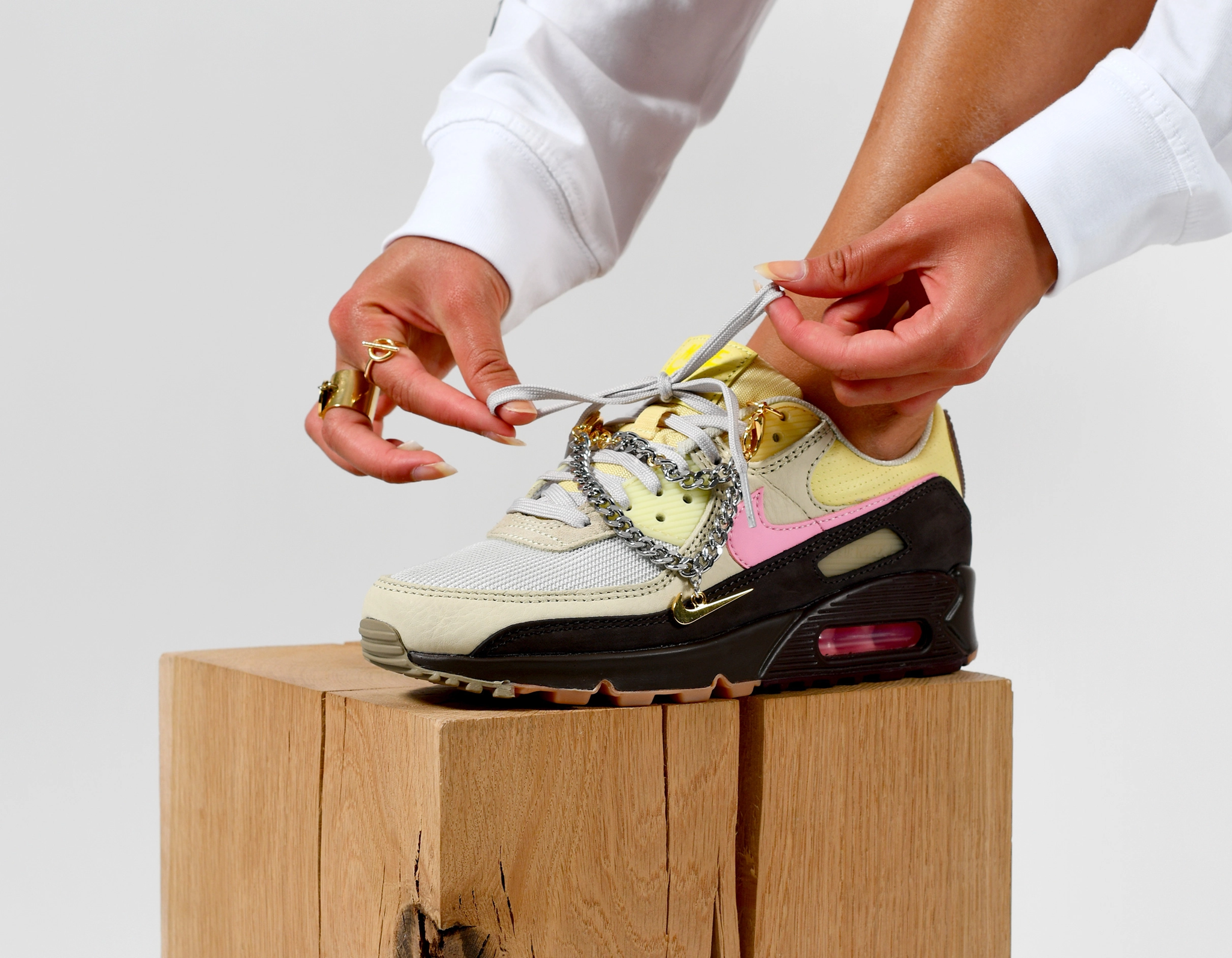 Giày Nike Wmns Air Max 90 'Cuban Link' CZ0469-200 - Ảnh 4