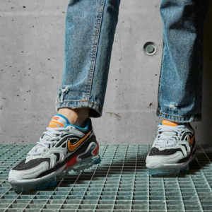 Alternative view of Giày Nike Wmns Air VaporMax EVO 'Black White Multi' DC9992-002