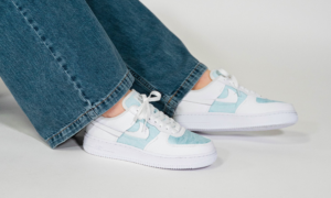 Alternative view of Giày Nike Wmns Air Force 1 Low LXX 'Glacier Blue' DJ9880-400