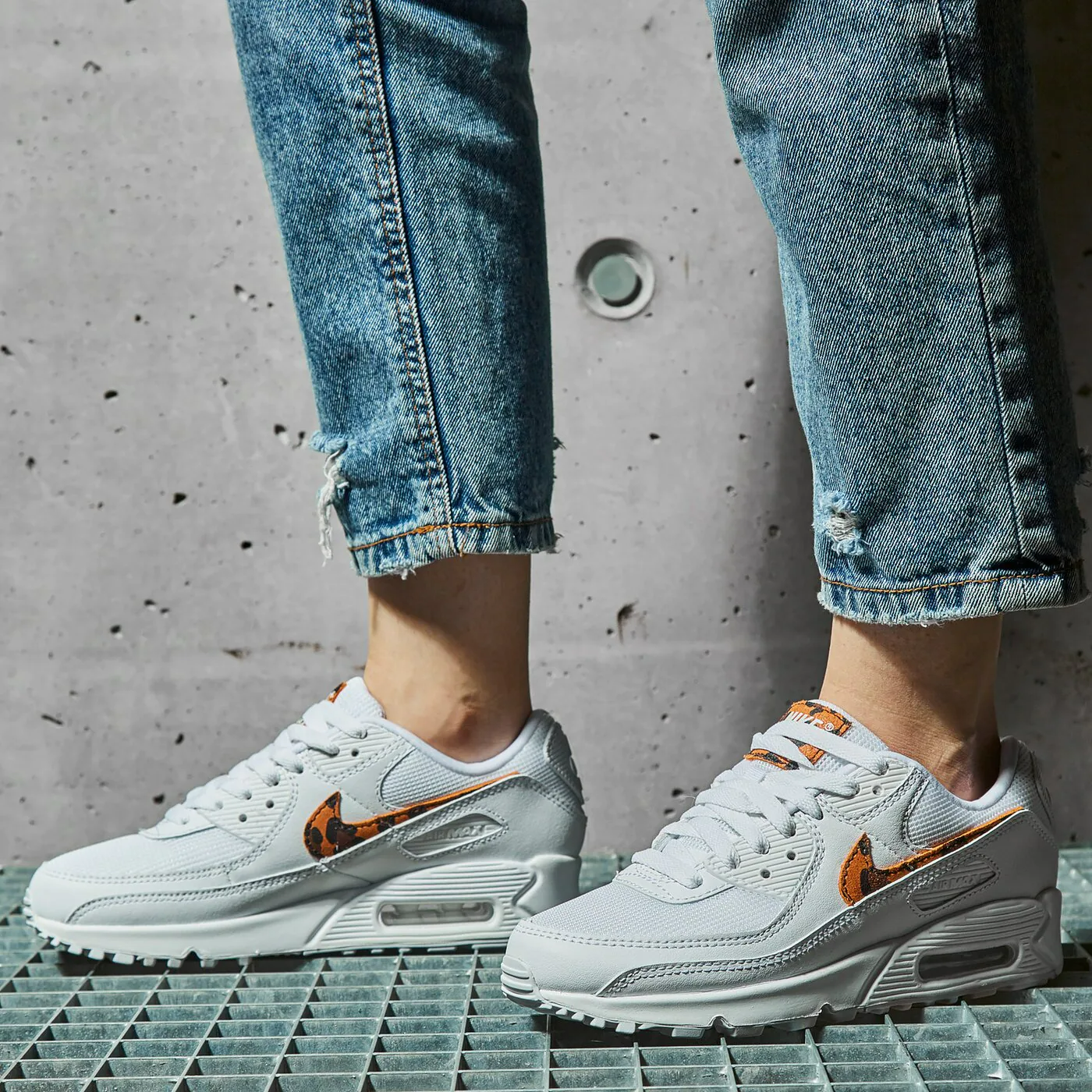 Giày Nike Air Max 90 'Leopard Print' DH4115-100 - Ảnh 2