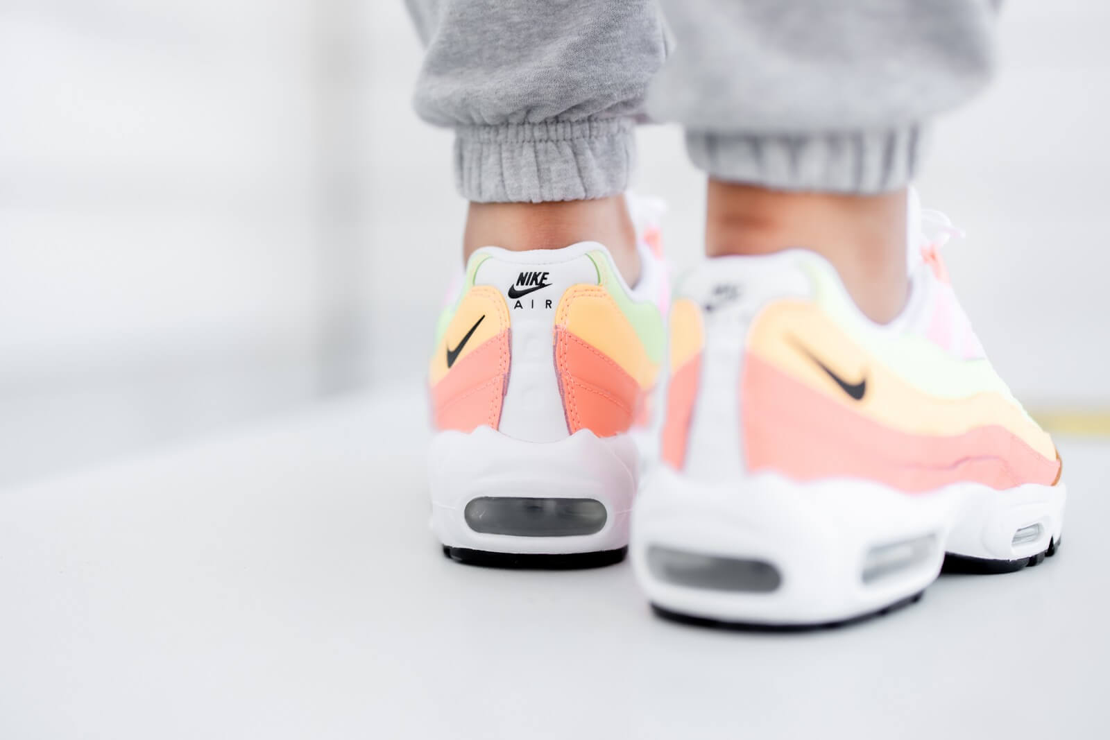Giày Nike Wmns Air Max 95 'Melon Tint' CZ5659-600 - Ảnh 5