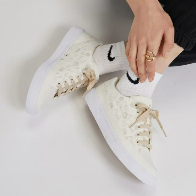 Giày Nike Court Vision Low Valentine's Day Women's DJ9297-100 - Ảnh 2