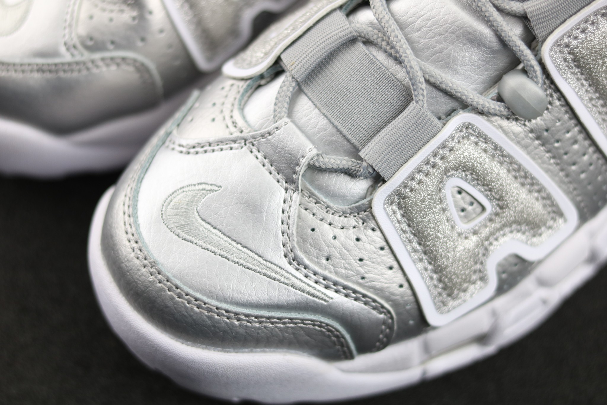 Giày Nike Air More Uptempo 'Loud And Clear' 917593-003 - Ảnh 4