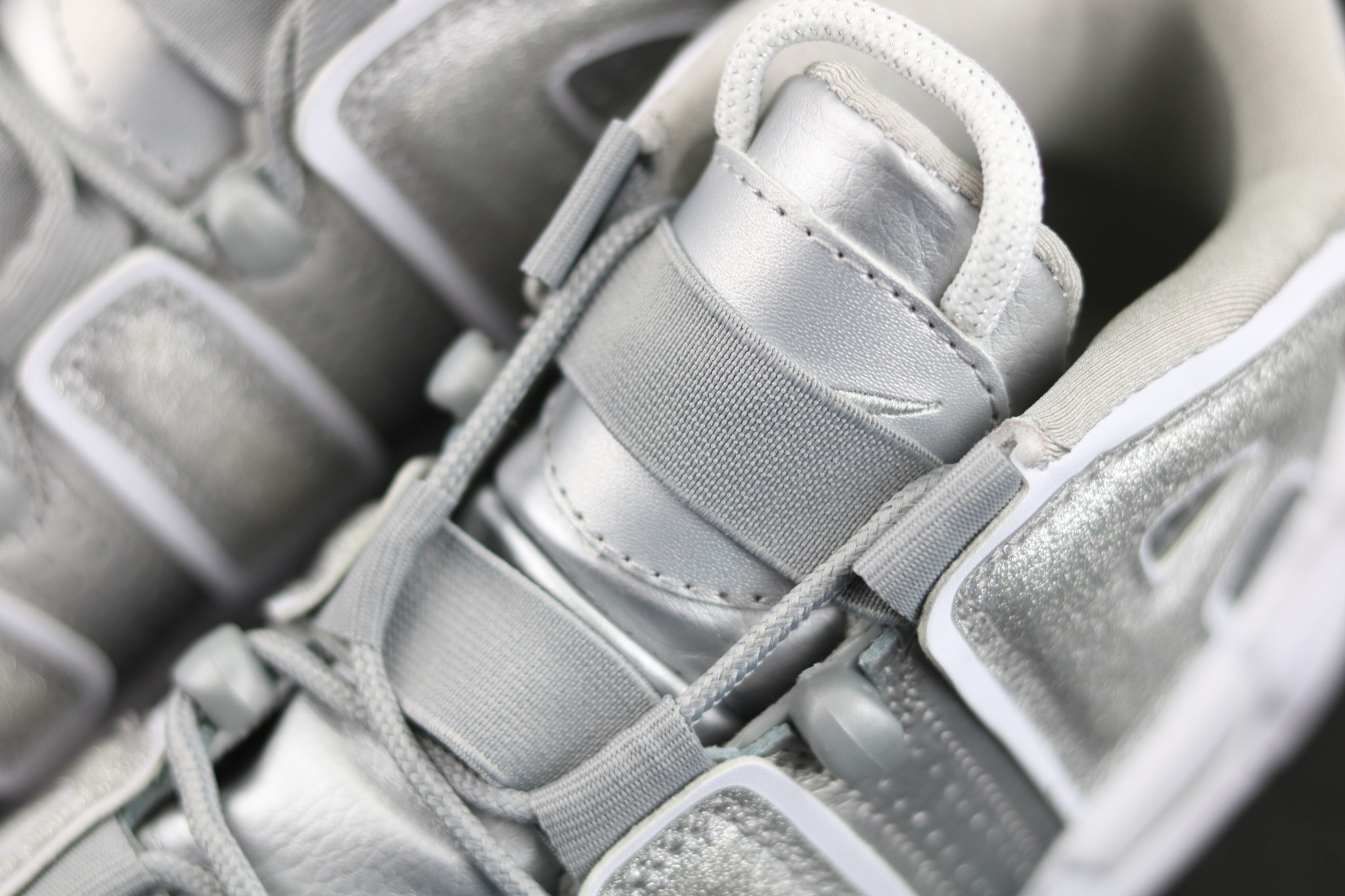 Giày Nike Air More Uptempo 'Loud And Clear' 917593-003 - Ảnh 3