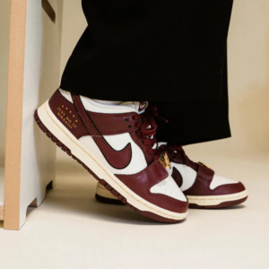 Giay Nike Dunk Low SE 'Just Do It Sail Team Red' DV1160-101