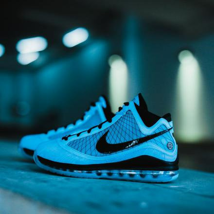 Giày Nike Air Max LeBron 7 Retro QS 'All Star' 2020 CU5646-400 - Ảnh 3