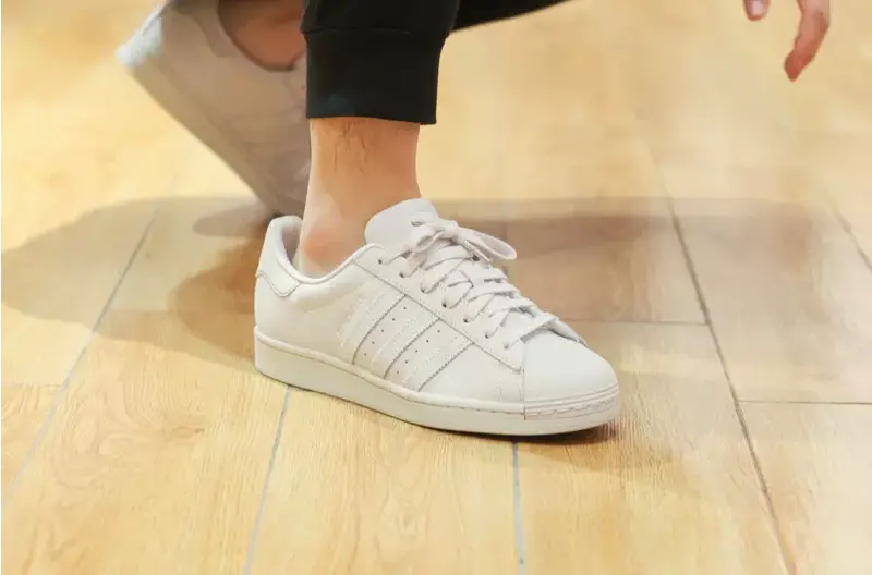 Alternative view of Giày Adidas Superstar 'Cloud White' GX3623