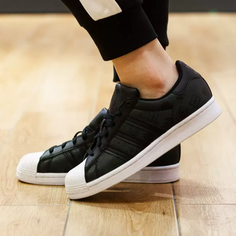 Giay Adidas Superstar 'Black Logo Print' GX8412