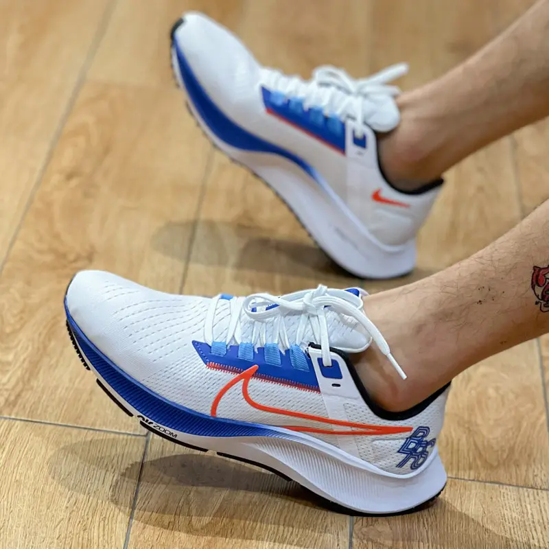 Alternative view of Giày Nike Air Zoom Pegasus 38 Men's Running Shoes DQ8575-100