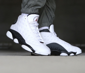 Alternative view of Giày Nike Air Jordan 13 Retro 'Love and Respect' 888164-112