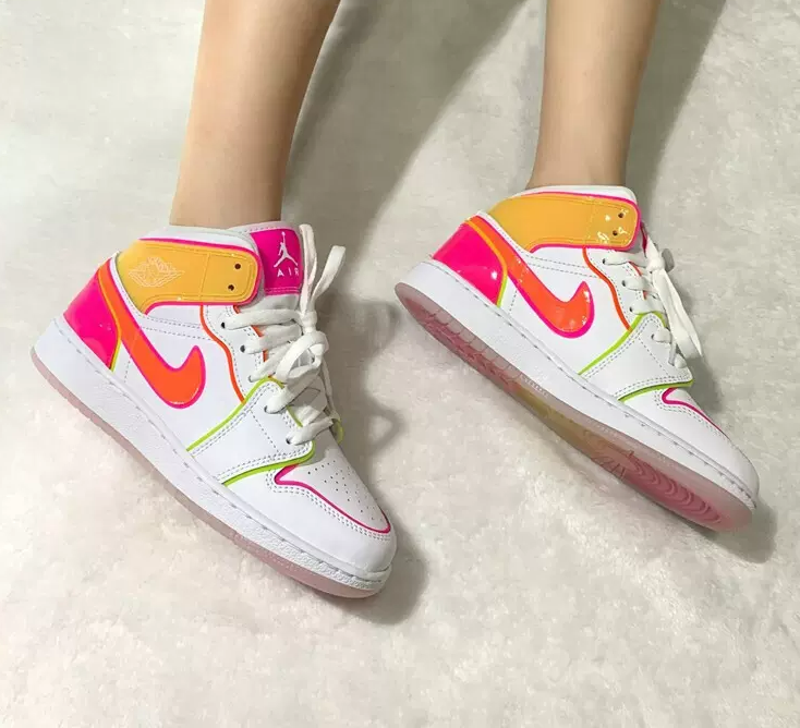 Giày Nike Air Jordan 1 Mid SE GS 'Edge Glow' CV4611-100 - Ảnh 5