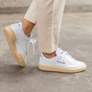 Alternative view of Giày Reebok Wmns Club C 85 'Chalk' DV8364