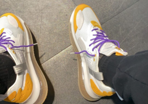 Alternative view of Giày Nike Odell Beckham Jr. x Air Max 720 'LSU Tigers' CK2531-001