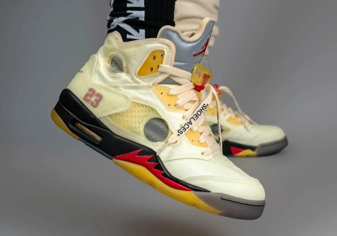 Alternative view of Giày Nike Air Jordan 5 SP x Off-White 'Sail' DH8565-100