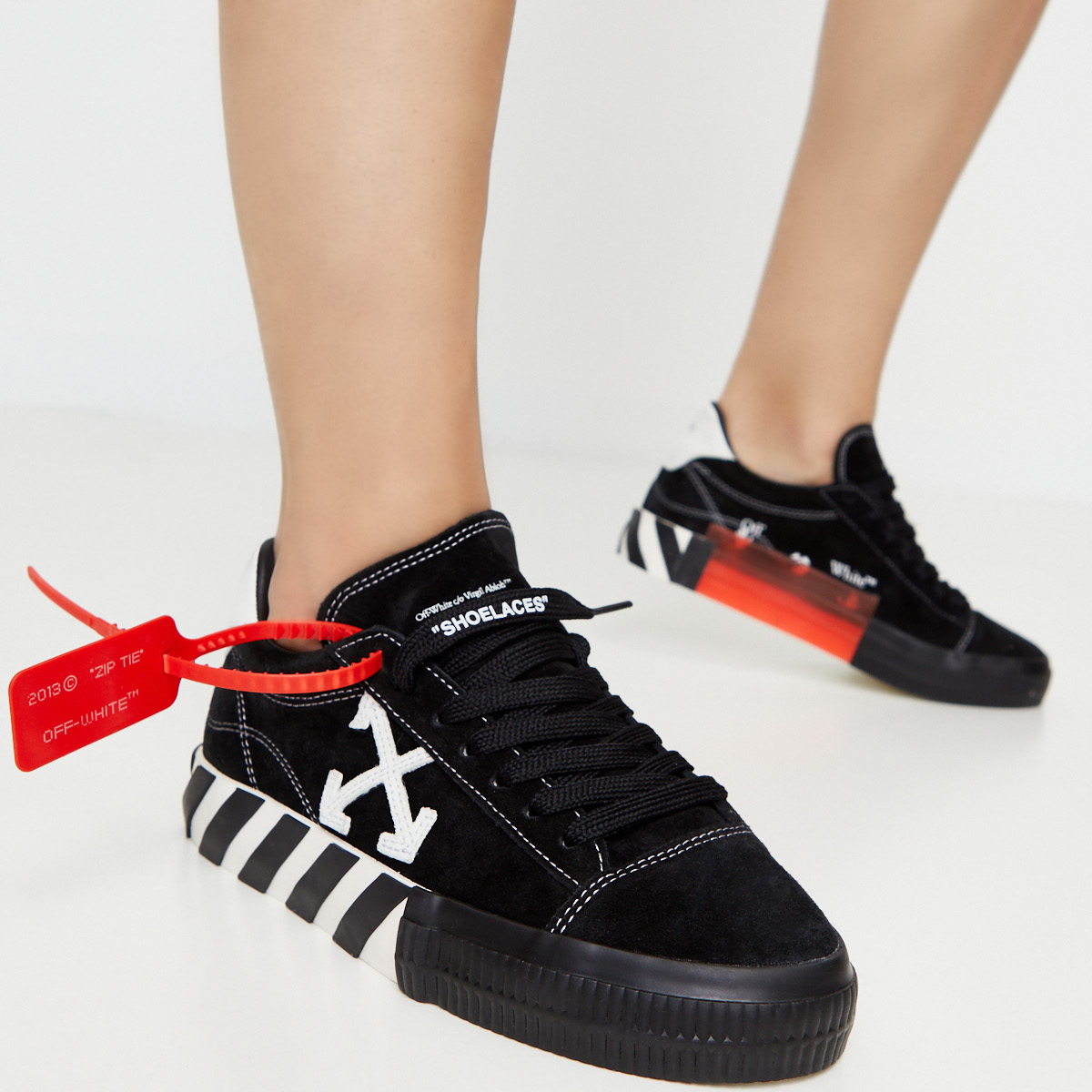Giày Off-White Signature Sneakers OWIA216E20LEA001-1001 - Ảnh 2