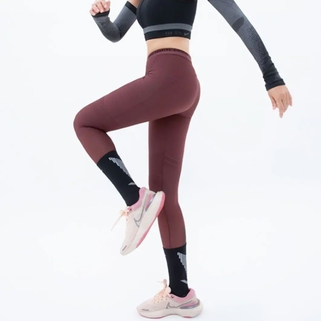 Alternative view of Giày Nike Wmns ZoomX Invincible Run Flyknit 'Guava Ice Pink Glaze' CT2229-800