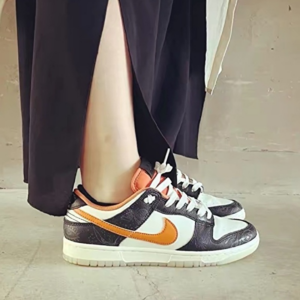 Giay Nike Dunk Low PRM GS 'Halloween' DO3806-100