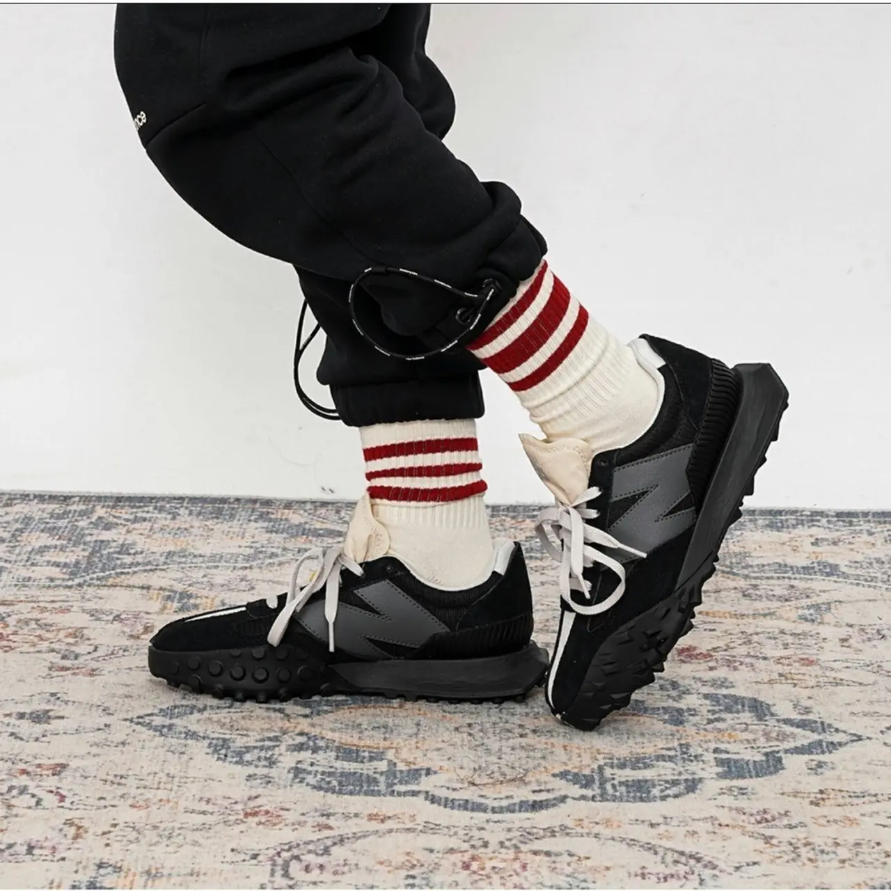 Alternative view of Giày New Balance XC-72 'Black Moonbeam' UXC72DA1