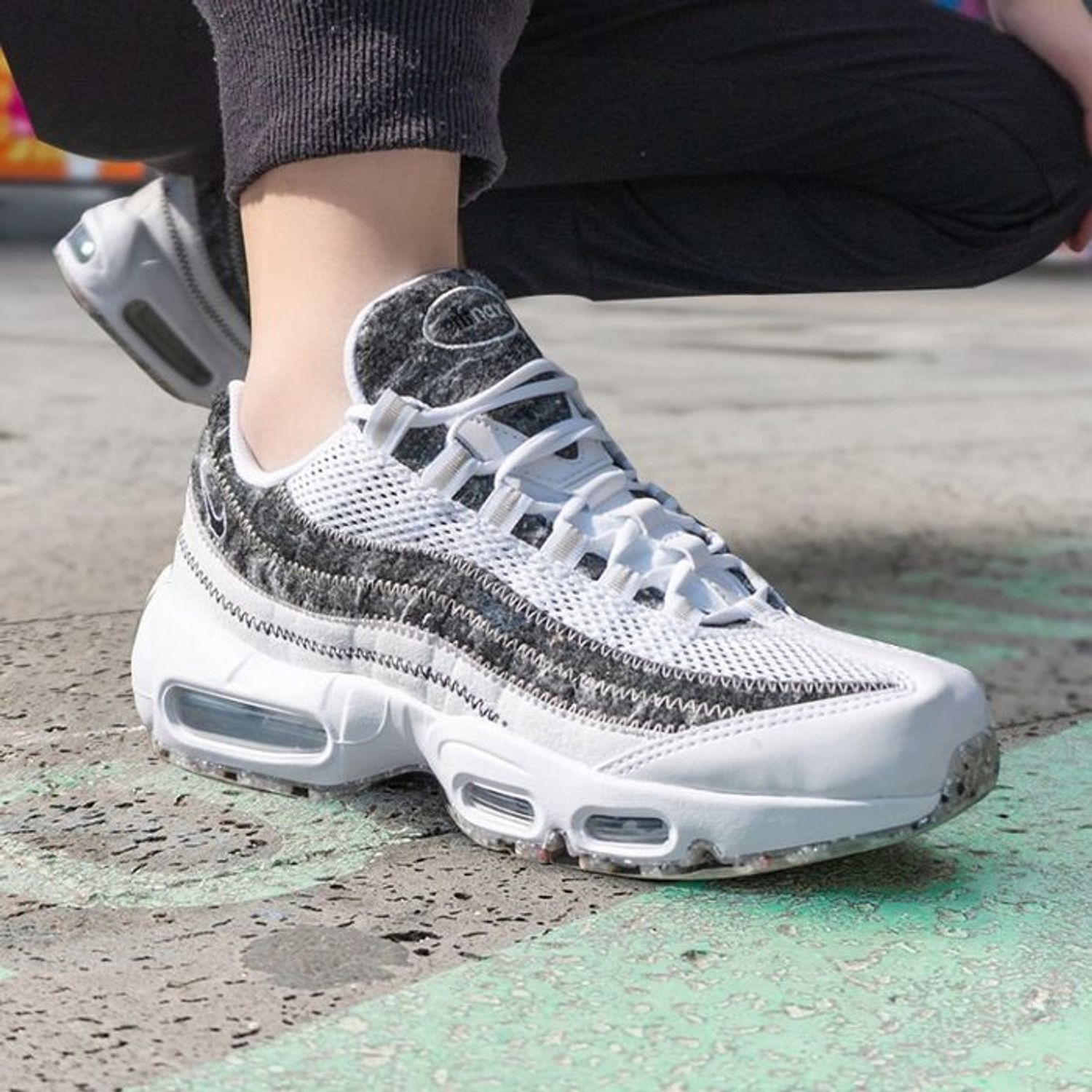 Giày Nike Air Max 95 Wmns Crater SE White Black CV8830-100 - Ảnh 2