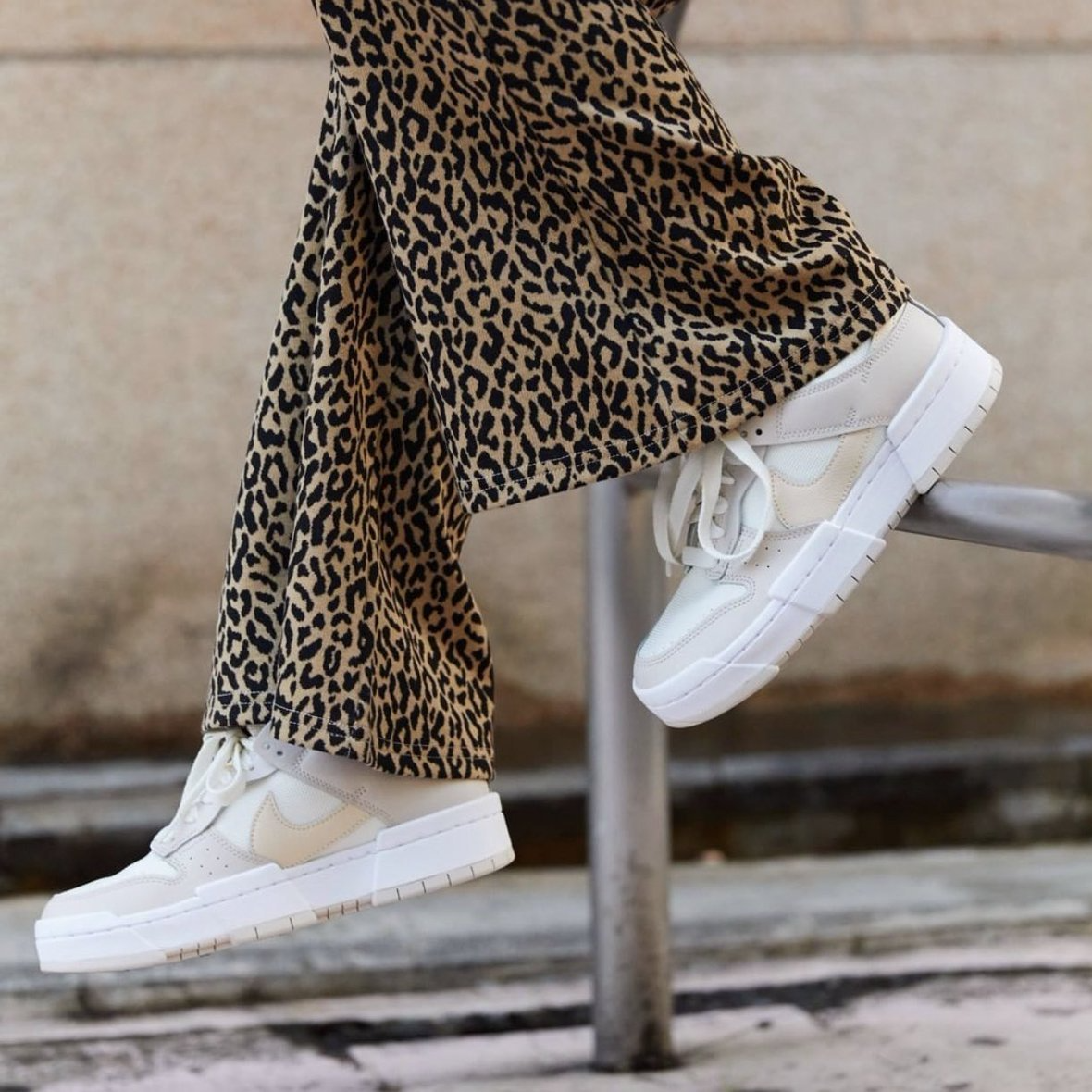 Giày Nike Wmns Dunk Low Disrupt 'Sail' CK6654-103 - Ảnh 2