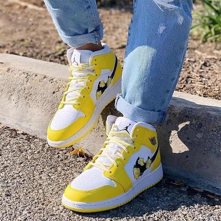 Giày Nike Air Jordan 1 Mid 'Dynamic Yellow Floral' AV5174-700 - Ảnh 6