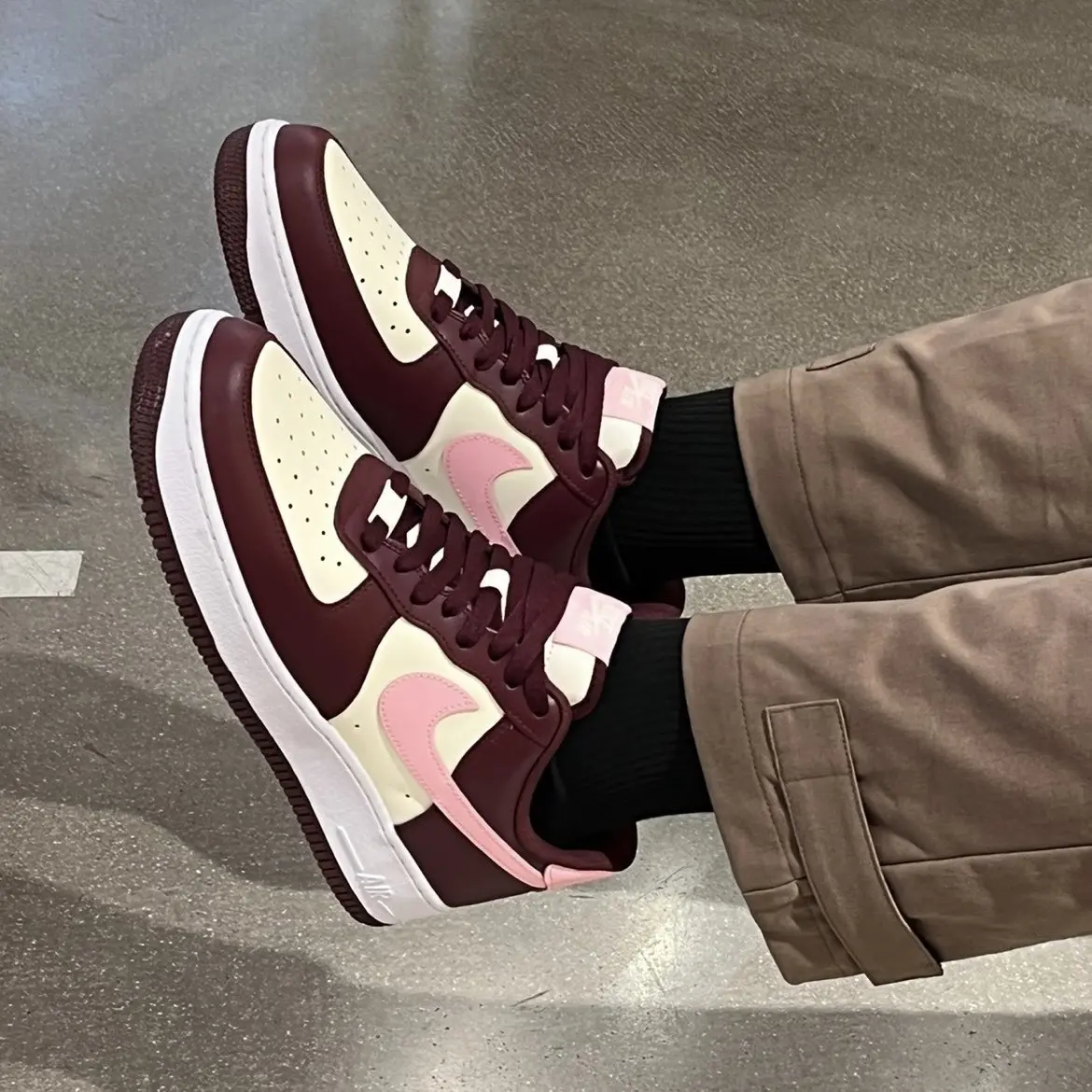 Giay Nike Air Force 1 '07 'Valentine's Day 2023' FD9925-161