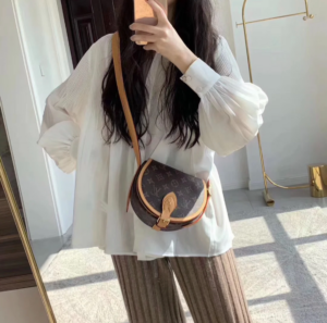 Alternative view of Túi Louis Vuitton Tambourin Monogram Canvas Handbag M44860