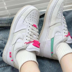 Giay Nike Air Force 1 Low 'Pink Bling' DX6061-111