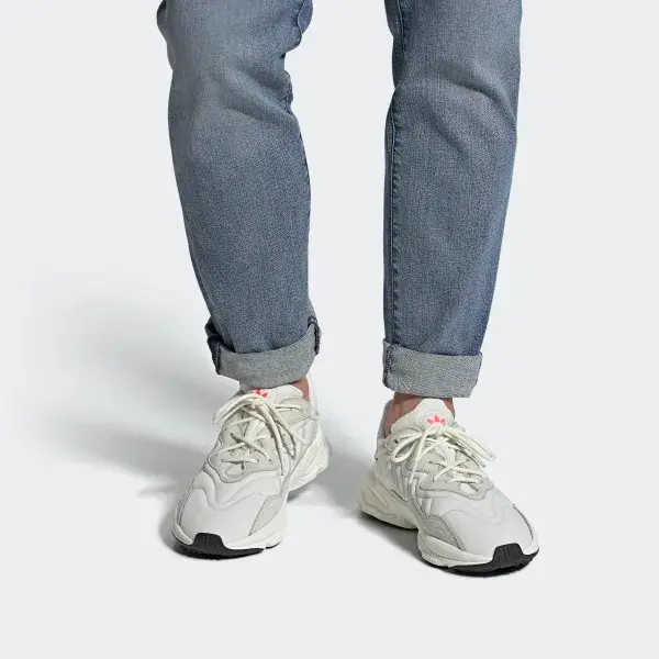 Alternative view of Giày Adidas Wmns Ozweego 'Off White Red Tint' FV9667