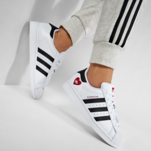 Alternative view of Giày Adidas Superstar 'Valentine's Day' FZ1807