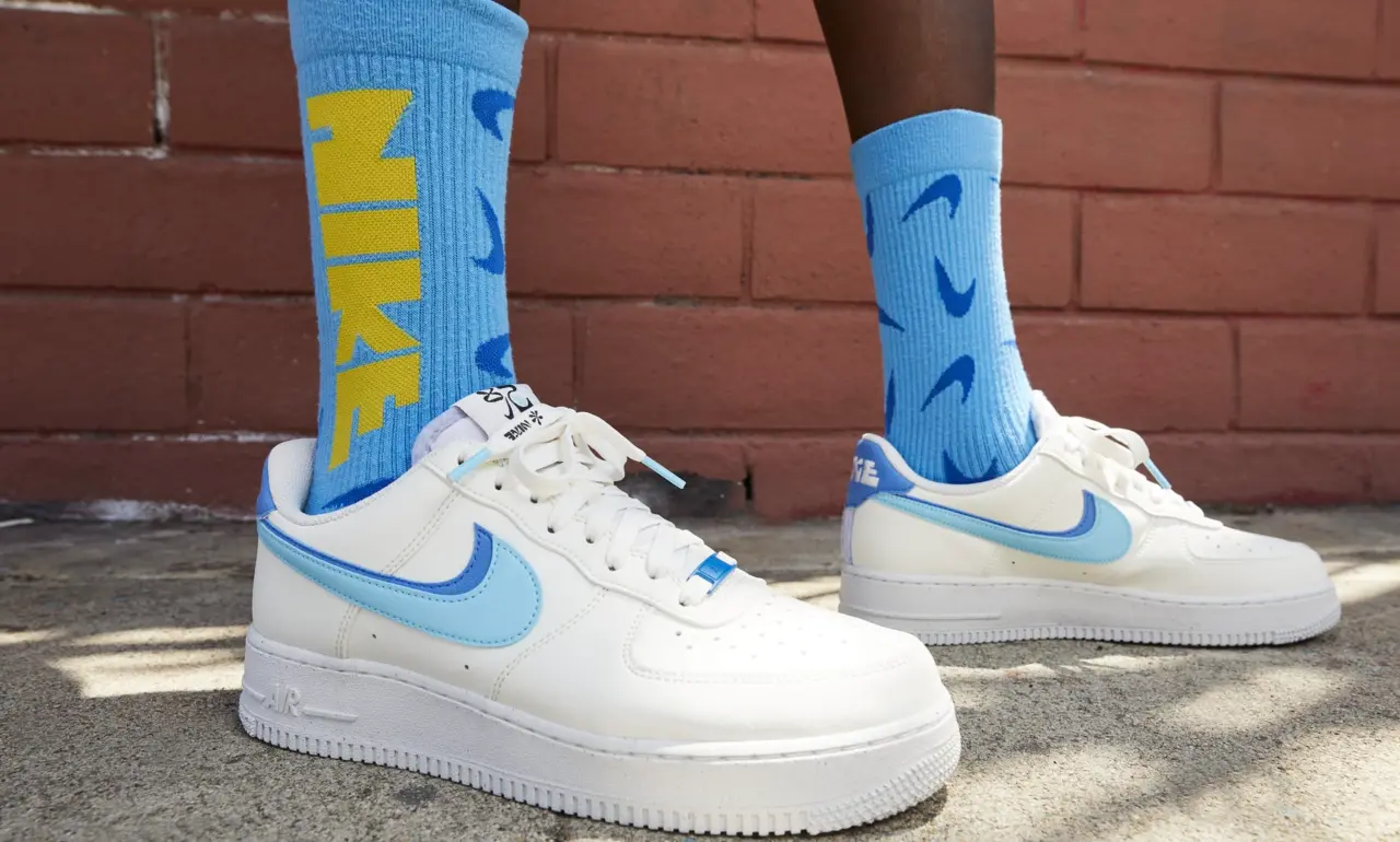 Alternative view of Giày Nike Air Force 1 Low 82 'Blue' DO9786-100