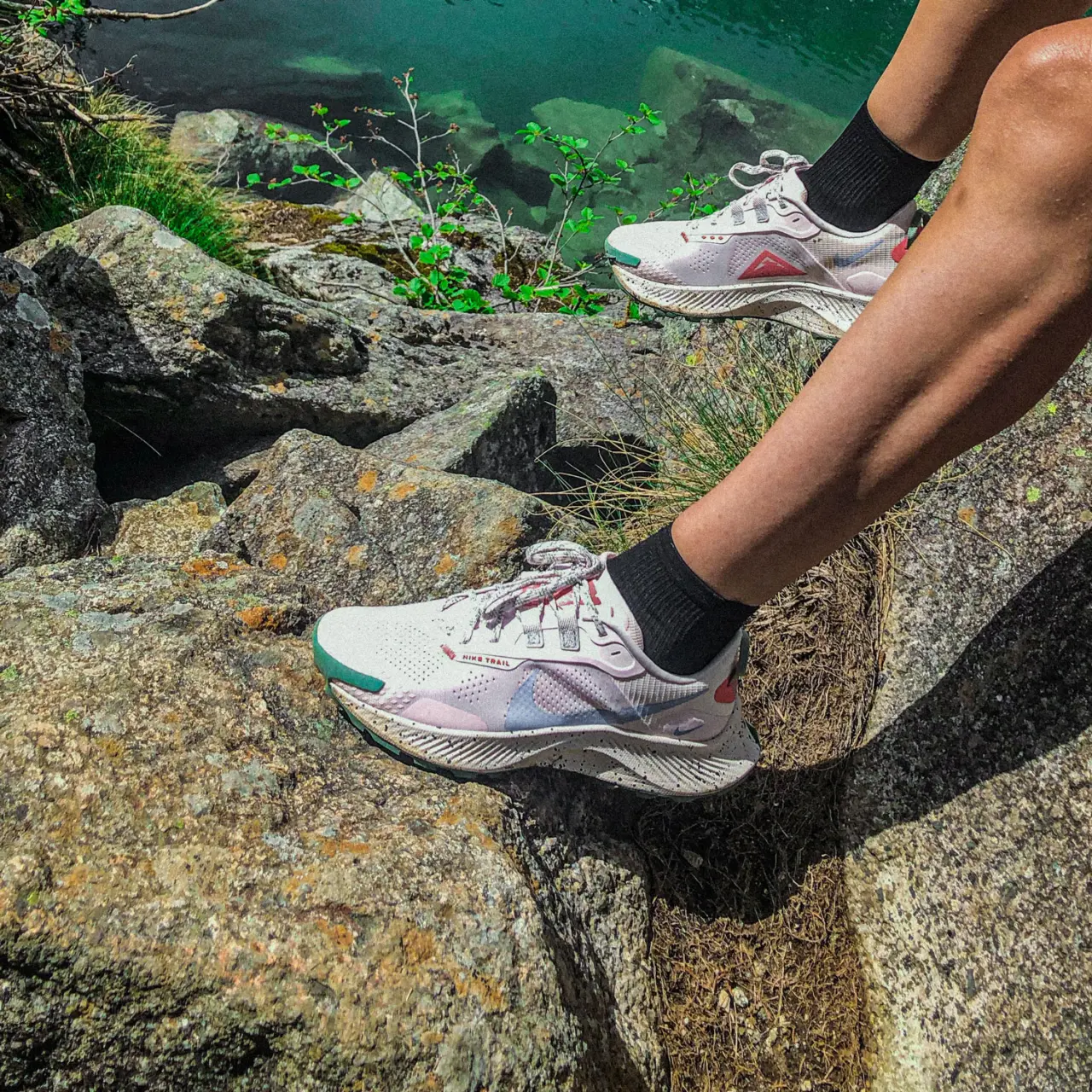 Alternative view of Giày Nike Wmns Pegasus Trail 3 'Light Soft Pink Ember' DA8698-600