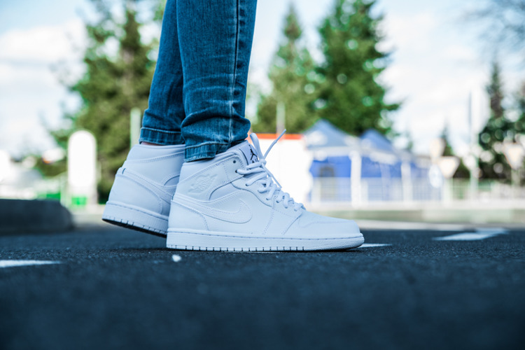 Giày Nike Air Jordan 1 Mid 'Pure Money' 2019 554724-129 - Ảnh 4