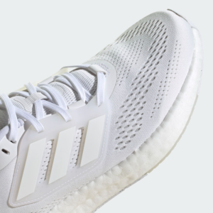 Giay Adidas PureBoost 22 'Triple White' GY4705
