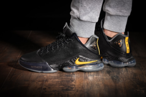 Giay Nike LeBron 19 Low 'Witness' DH1270-002