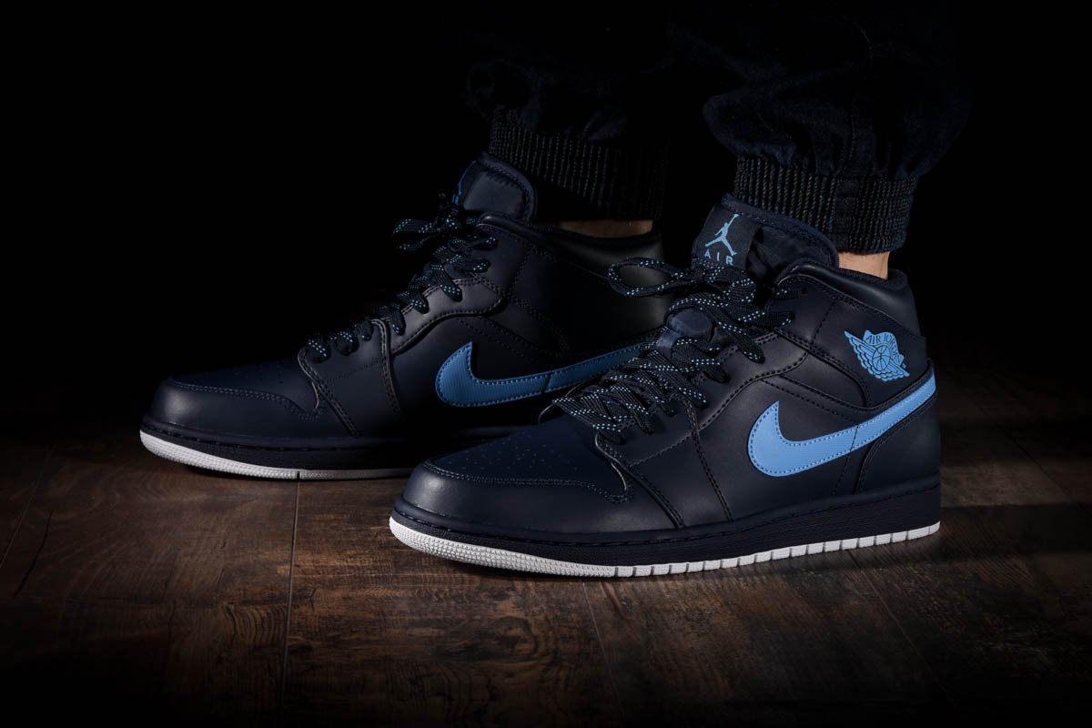 Giày Nike Air Jordan 1 Mid 'Obsidian University' 554724-405 - Ảnh 3