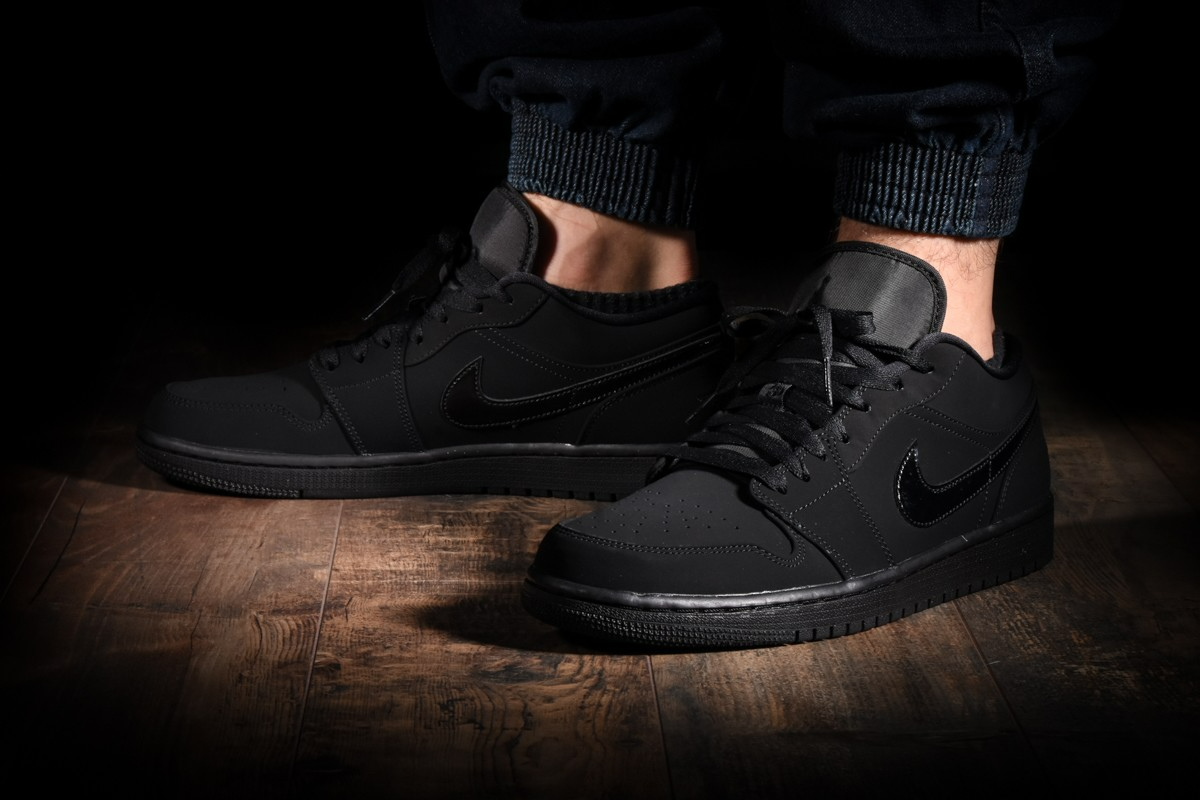Giày Nike Air Jordan 1 Low Triple Black (2019) 553558-056 - Ảnh 4