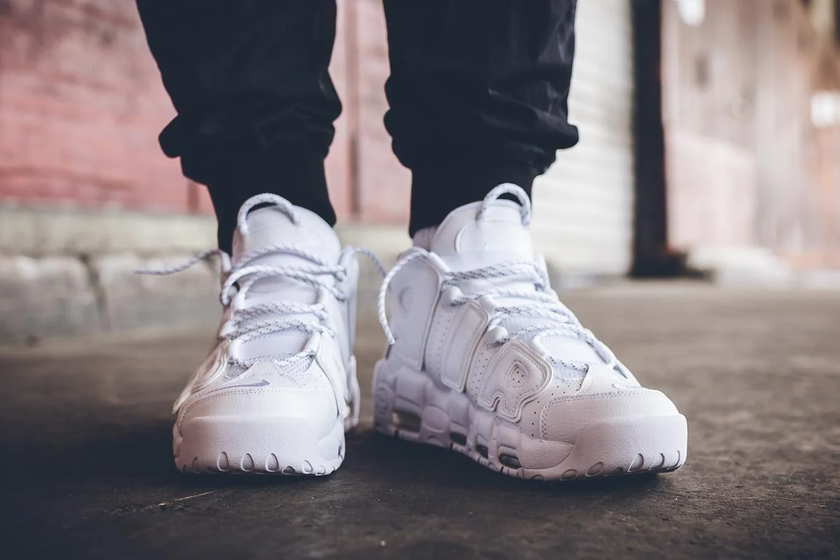 Giày Nike Air More Uptempo 'Triple White' 921948-100 - Ảnh 5