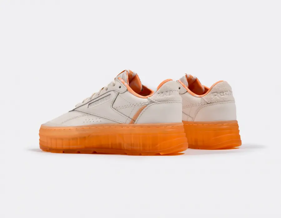 Alternative view of Giày Reebok MadWomen x Wmns Club C Double Geo Sandtrap Sunwash GY8058