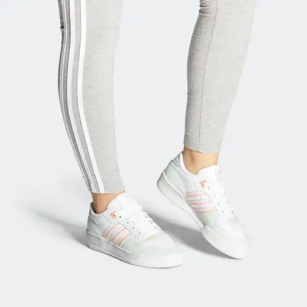 Alternative view of Giày Adidas Rivalry Low FY1270