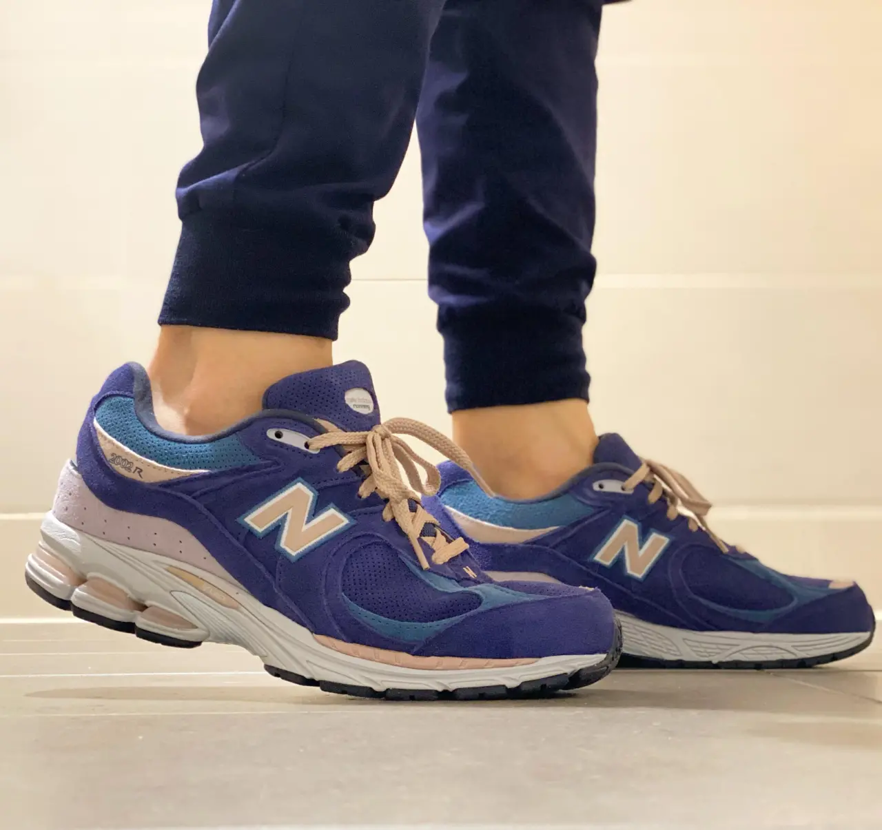 Alternative view of Giày New Balance 2002R 'Night Tide' M2002RWC
