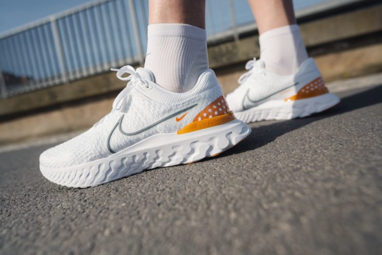 Giày Nike React Infinity Run Flyknit 3 DH5392-100 - Ảnh 3