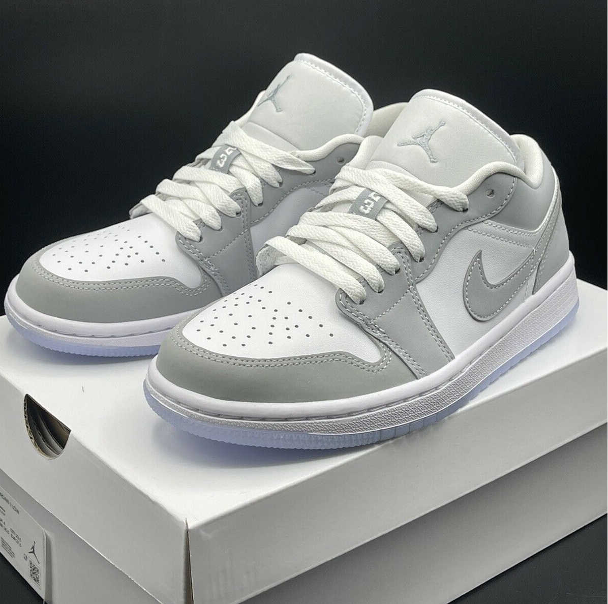 Giày Nike Wmns Air Jordan 1 Low 'White Wolf Grey' DC0774-105 - Ảnh 8