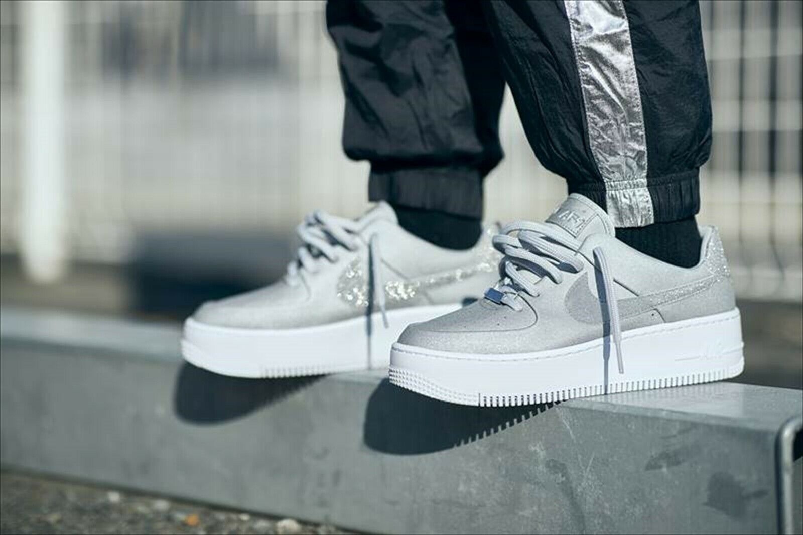 Giày Nike Air Force 1 Sage Low 'Metallic Silver' CQ7510-017 - Ảnh 9
