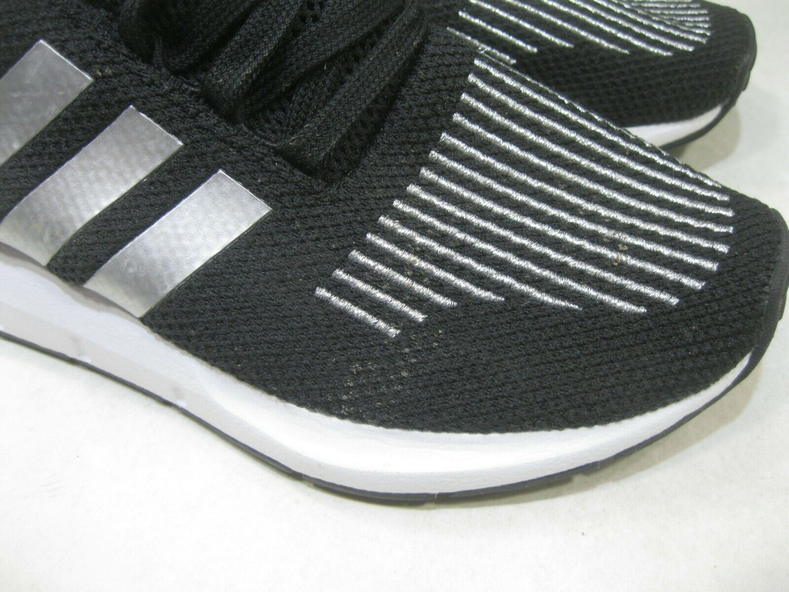 Giày Adidas Swift Run 'Core Black' CQ2597 - Ảnh 4