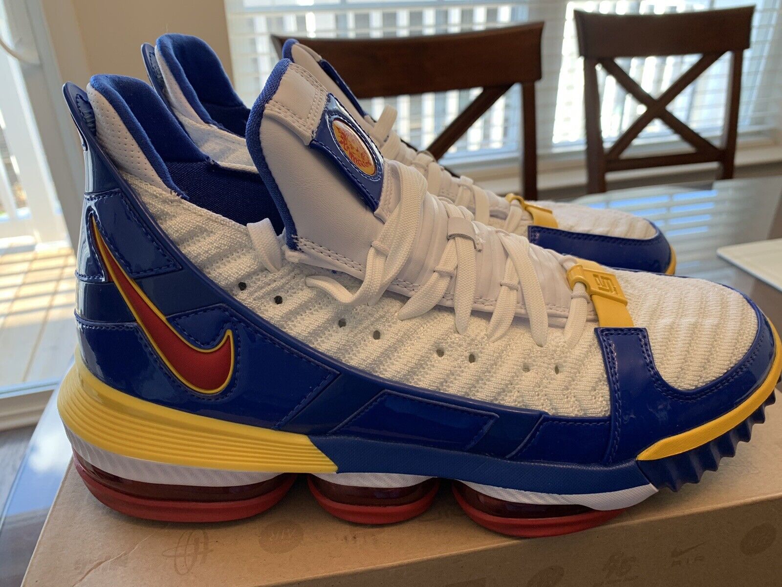 Giày Nike LeBron 16 'Superman SuperBron' CD2450-400 - Ảnh 5