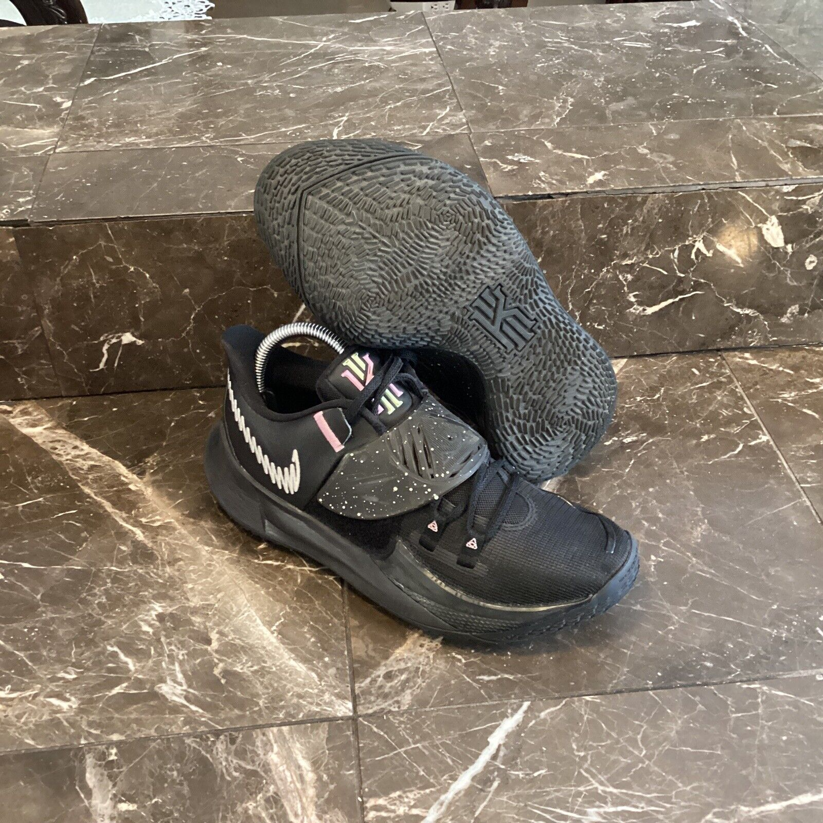 Giày Nike Kyrie Low 3 'Black Metallic Silver' CJ1286-002 - Ảnh 3