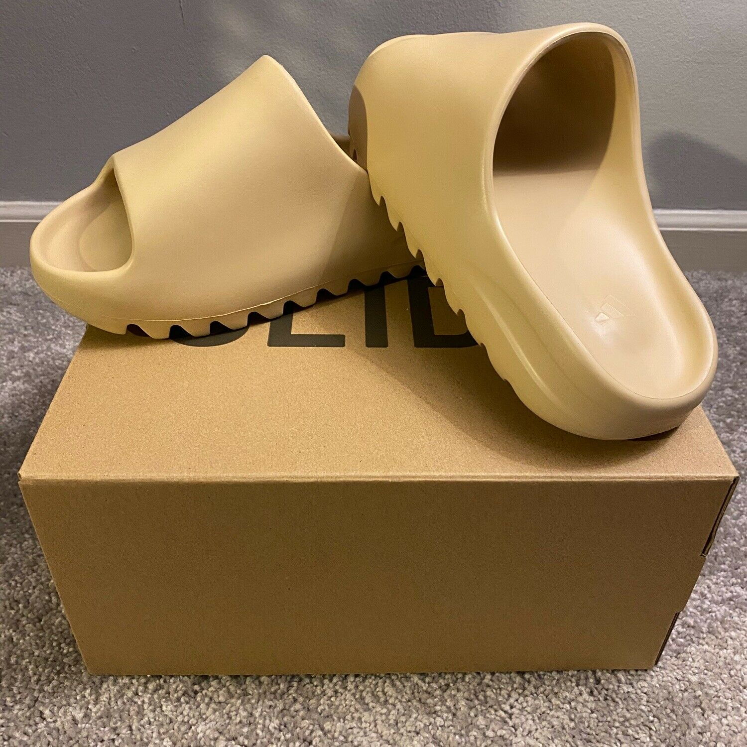 Dép Adidas Yeezy Slides 'Desert Sand' FW6344 - Ảnh 7